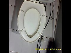 Порно в японском туалете